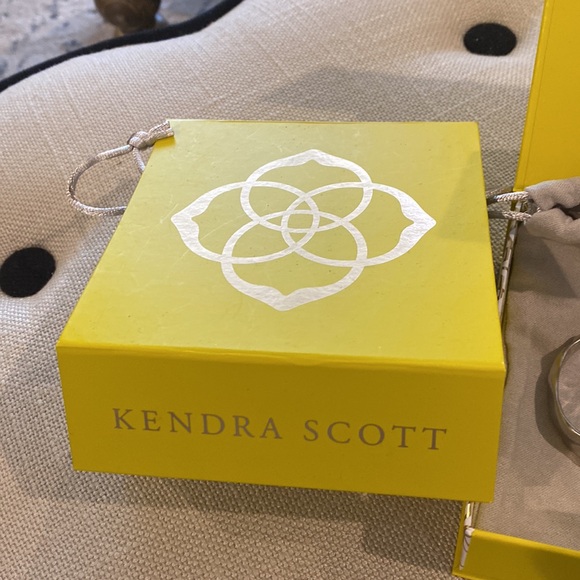 Kendra Scott Earrings AND Bracelet Set - Picture 3 of 6